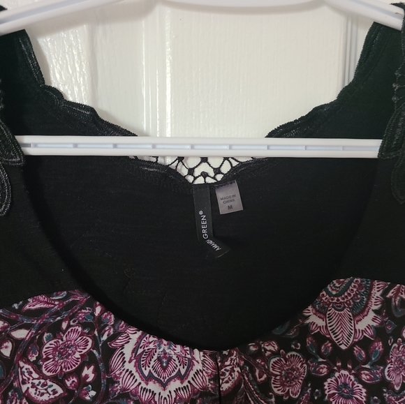 Amanda Green Tank Top size medium - Picture 4 of 4